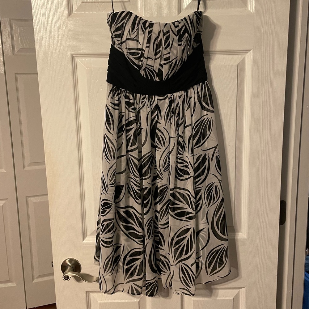 White House Black Market Strapless Empire Waist Cocktail Dress